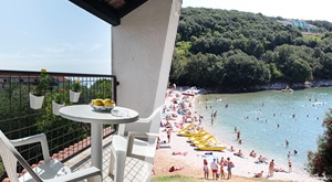 [FIRST MINUTE - SRPANJ] Špica LJETNE sezone u mirnoj Dugoj Uvali: 8 dana i 7 noćenja u APARTMANIMA UNIJE za 4 ili 5 osoba po SUPER CIJENAMA za savršeno obiteljsko ljetovanje!