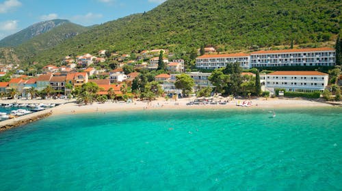 Hotel Faraon - All inclusive proljeće u Dalmaciji, Trpanj, Dalmacija, Hrvatska - 550 EUR - 5x noćenje u dvokrevetnoj Comfort sobi s balkonom (pogled more) za 2 osobe, All inclusive s uključenim pićem uz obroke