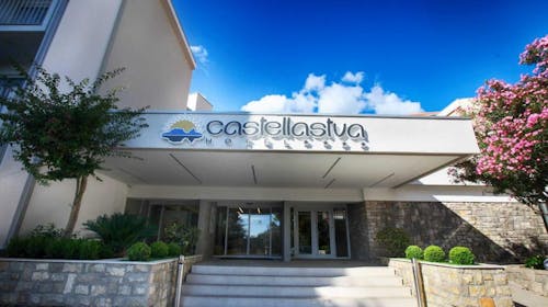 Hotel Castellastva - Jesen u Petrovcu, Petrovac, Crna Gora - 339 EUR - 3x noćenje u Standard dvokrevetnoj sobi za 2 osobe, Polupansion