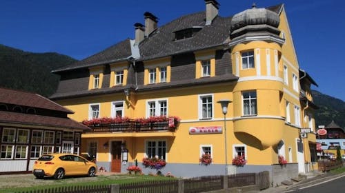 Hotel Villa Huber - Miran Adults-only odmor okružen alpskom prirodom i jezerima, Afritz, Austrija - 410 EUR - 3x noćenje u Standard dvokrevetnoj sobi za 2 osobe, Buffet doručak