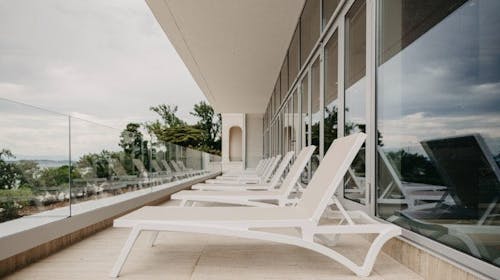 Hotel Miramare - Luksuzni obiteljski praznici - Posebna akcija, Crikvenica, Hrvatska - 1.985 EUR - 7x noćenje u dvokrevetnoj Superior sobi za 2 osobe (1 dijete do 11,99 godina i 1 dijete do 3,99 godina besplatno), Polupansion