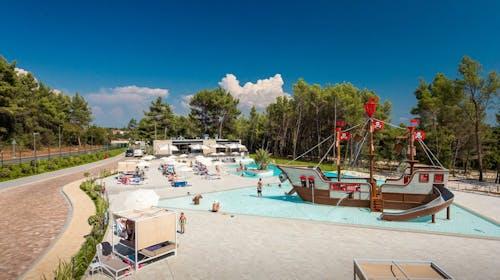 Santa Marina Camping - Ljetni odmor, Poreč, Istra, Hrvatska - 700 EUR - 5x noćenje u Family Prestige mobilnoj kućici za do 6 osoba, Posteljina i ručnici