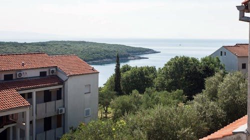 Apartmani Unija - Ljeto u Dugoj Uvali, Krnica, Istra, Hrvatska - 302 EUR - 4x noćenje u apartmanu za 4 osobe, Klima
