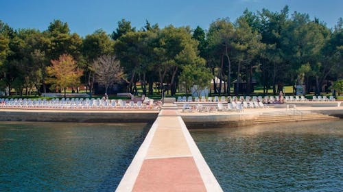 Apartmani Polynesia Plava Laguna - Ljeto u Istri, Umag, Istra, Hrvatska - 152 EUR - 2x noćenje u Studio Economy apartmanu 2+1 strana park za 3 osobe, Korištenje vanjskog bazena za odrasle i bazena za djecu