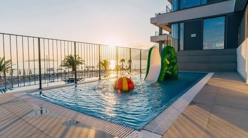 Morenia All Inclusive Resort - All inclusive ljeto s animacijom, Podaca, Makarska rivijera, Dalmacija, Hrvatska - 1.582 EUR - 7x noćenje u Comfort sobi s balkonom (strana park) za 2 osobe (1 dijete do 11,99 godina i 1 dijete do 7,99 godina besplatno), All inclusive