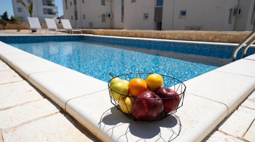 Meridian Pool Residences - Kraj ljeta na Pagu, Novalja, Pag, Dalmacija, Hrvatska - 296 EUR - 2x noćenje u dvosobnom apartmanu (4+2) za 6 osoba, Korištenje vanjskog bazena