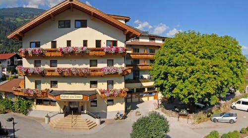 Gasthof zum Löwen - Ljetni odmor među alpskim vrhovima, Aschau, Austrija - 954 EUR - 6x noćenje u dvokrevetnoj sobi s balkonom za 2 osobe, Puni pansion