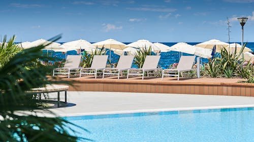 Hotel Sipar Plava Laguna - Obiteljski ljetni odmor uz plažu, Umag, Istra, Hrvatska - 1.412 EUR - 5x noćenje u dvokrevetnoj Superior sobi s pomoćnim krevetom i balkonom (park strana) za 2 osobe (1 dijete do 11,99 godina i 1 dijete do 4,99 godina besplatno), Polupansion