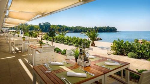 Aminess Planet Camping Maravea Resort - Last minute ljeto po akcijskoj cijeni, Novigrad, Istra, Hrvatska - 1.580 EUR - 7x noćenje u Maravea Premium Holiday Home za do 6 osoba (4 odrasle osobe i 2 djece do 11,99 godina ili 5 odraslih osoba), Trošak plina, vode i struje