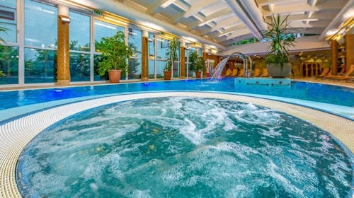 Drava Hotel Thermal Resort - Vikend odmor u gradu Harkány, Harkány, Mađarska - 386 EUR - 2x noćenje u Classic dvokrevetnoj sobi za 2 osobe, Polupansion (buffet doručak i buffet večera)