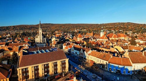 Hotel Irottko - Obiteljski wellness odmor, Kőszeg, Mađarska - 133 EUR - 2x noćenje u dvokrevetnoj sobi za 2 osobe (1 dijete od 0 do 11,99 godina besplatno), Polupansion (buffet doručak i buffet ili večera u 4 slijeda)