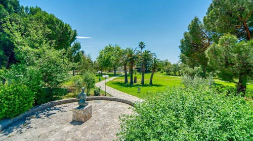 Hotel Slovenska plaža - Kraj ljeta u Budvi, Budva, Crna Gora - 360 EUR - 3x noćenje u Standard dvokrevetnoj sobi s balkonom za 2 osobe, Polupansion (buffet doručak i večera)