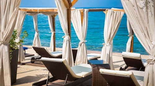 Veya Maradiso Hotel by Aminess - Ljeto u Njivicama za parove, Njivice, otok Krk, Hrvatska - 585 EUR - 3x noćenje u Standard dvokrevetnoj sobi za 2 osobe, Polupansion