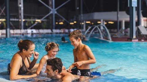 Terme Tuhelj - Hotel Well - Ultra last minute ljeto za cijelu obitelj , Tuheljske Toplice, Hrvatska - 479 EUR - 3x noćenje u dvokrevetnoj Classic sobi s mogućnošću pomoćnog ležaja za 2 osobe (1. dijete do 11,99 godina i 2. dijete do 4,99 godina besplatno), Polupansion