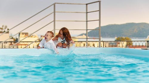 Hotel Diplomat by Aycon - Obiteljski kraj ljeta uz more, Budva, Crna Gora - 649 EUR - 5x noćenje u dvokrevetnoj Standard sobi za 2 osobe (1 dijete do 11,99 godina besplatno), Doručak
