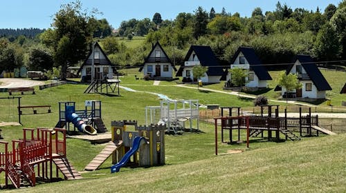 Turističko naselje Ajdinovići SRCA - Hotel Horizont i Depadansa - Ljetni vikend odmor za dvoje, Olovo, Bosna i Hercegovina - 292,50 EUR - 2x noćenje u hotelu Horizont ili Depadansi u dvokrevetnoj sobi za 2 osobe, All inclusive