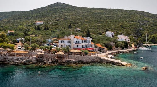 Hotel Timun - Ljeto na Hvaru, Hvar, Dalmacija, Hrvatska - 590 EUR - 4x noćenje u dvokrevetnoj sobi s balkonom (pogled park) za 2 osobe, Polupansion