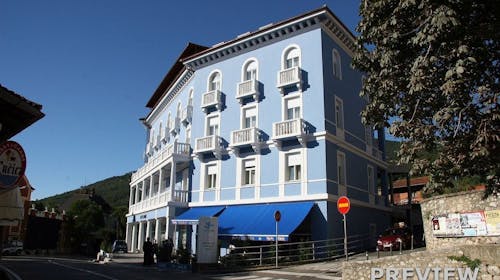 Hotel Park - Top ljeto u Lovranu, Lovran, Hrvatska - 350 EUR - 2x noćenje u dvokrevetnoj sobi morska strana za 2 osobe (1. dijete do 13,99 godina i 2. dijete do 2,99 godina besplatno), Polupansion (doručak i večera)
