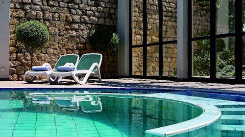 Hotel International - Kratak ljetni odmor na Rabu, Rab, Hrvatska - 582 EUR - 3x noćenje u dvokrevetnoj sobi s pogledom na grad ili more (ovisno o raspoloživosti) za 2 osobe (1 dijete do 6 godina besplatno), Polupansion