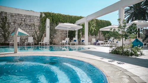 Hotel International - Ljetni odmor na Rabu, Rab, Hrvatska - 1.288 EUR - 7x noćenje u dvokrevetnoj sobi s pogledom na grad ili more (ovisno o raspoloživosti) za 2 osobe (1 dijete do 6 godina besplatno), Polupansion