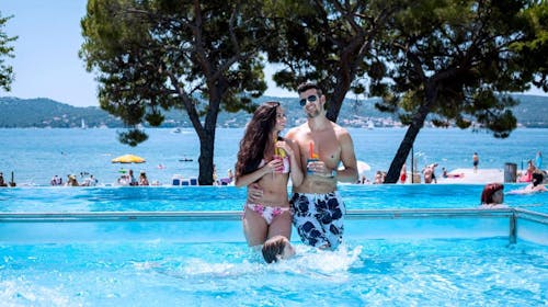 Ilirija Resort - Hotel Ilirija - Kratki ljetni odmor s punim pansionom u Biogradu, Biograd na Moru, Dalmacija, Hrvatska - 569 EUR - 3x noćenje u dvokrevetnoj Comfort sobi za 2 osobe (1 dijete do 12 godina i 1 dijete do 7 godina besplatno), Puni pansion
