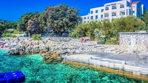 La Luna Island Hotel - Obiteljski ljetni all inclusive odmor na Pagu - Posebna akcija, Lun, otok Pag, Hrvatska - 1.461 EUR - 5x noćenje u dvokrevetnoj Standard sobi s pomoćnim ležajem za 2 osobe (1 dijete do 11,99 godina i 2. dijete do 2,99 godina besplatno), All inclusive