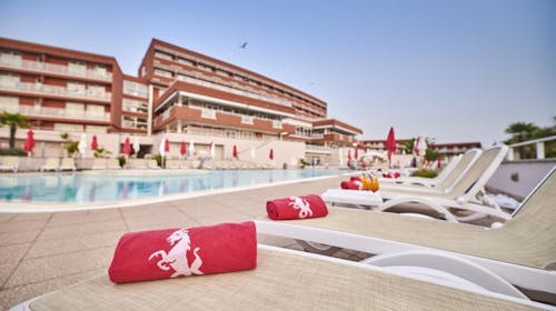 Hotel Albatros Plava Laguna - All inclusive ljeto u Poreču, Poreč, Istra, Hrvatska - 679 EUR - 3x noćenje u dvokrevetnoj Economy sobi s dodatnim ležajem za 2 osobe (1. dijete do 11,99 godina i 2. dijete do 4,99 godina besplatno), All inclusive